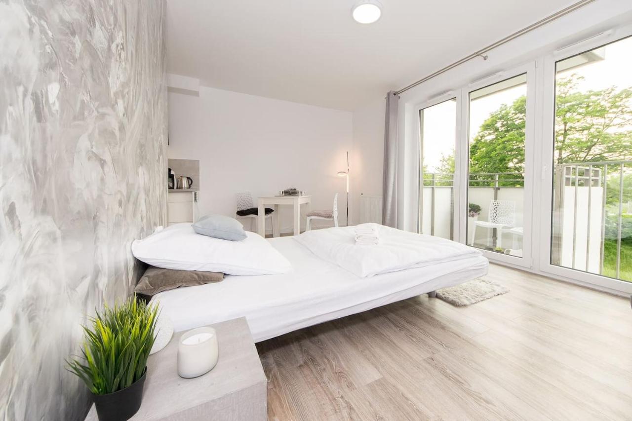 Cosy Studio With Private Garage P4You Pl Appartamento Cracovia Esterno foto